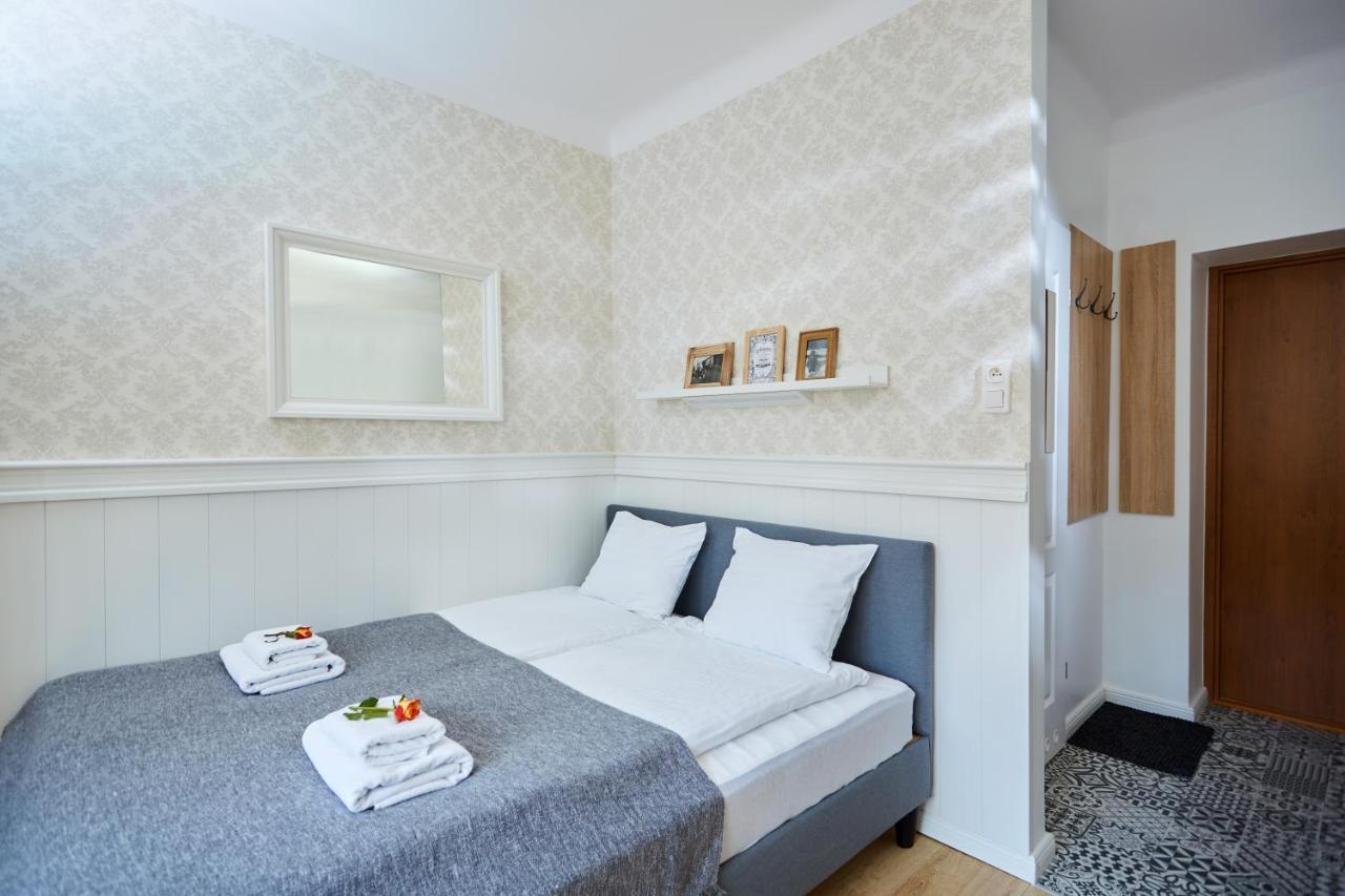 Apartment Place For Pl. Bankowy Warsaw